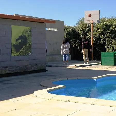 Freesurfcamp 호스텔