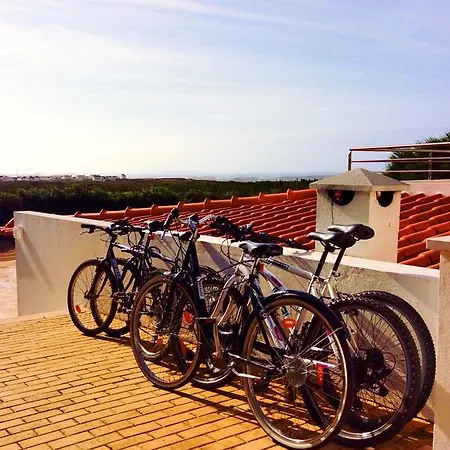 Hostel Freesurfcamp & Baleal