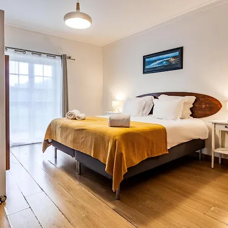 Freesurfcamp 호스텔 *