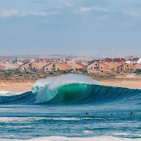 Freesurfcamp 호스텔 *