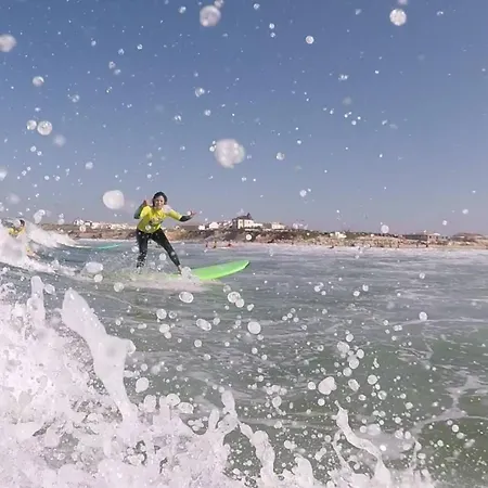 Freesurfcamp 호스텔 발리알