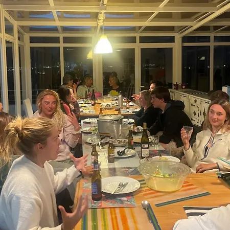 호스텔 Freesurfcamp 발리알