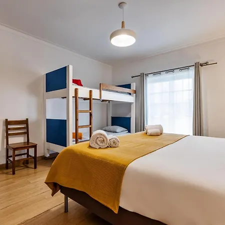 Freesurfcamp 호스텔 *