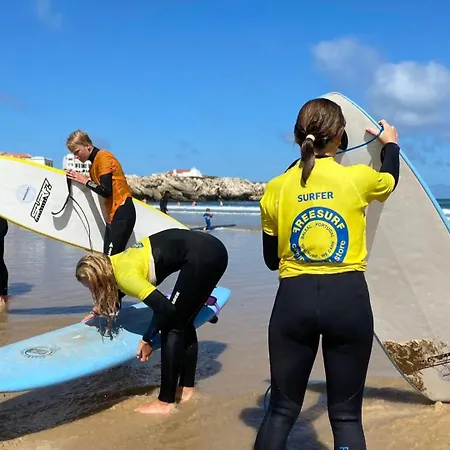 ホステル Freesurfcamp