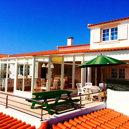 Freesurfcamp 호스텔