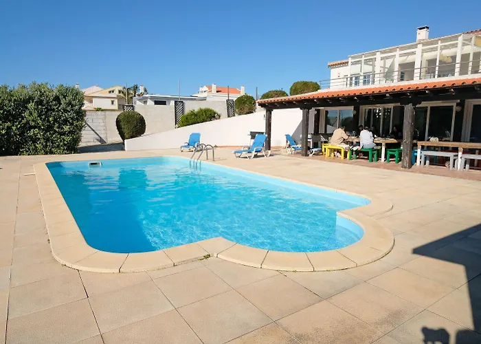 Freesurfcamp بيت شباب باليال