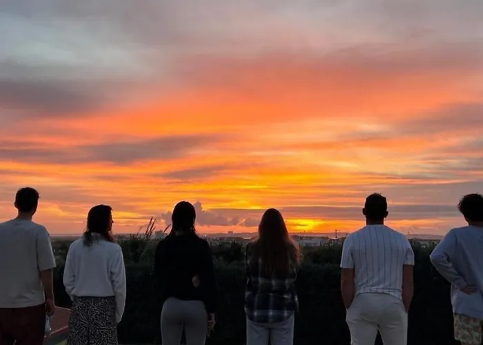 Freesurfcamp بيت شباب باليال