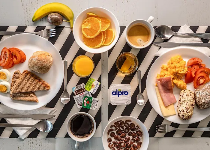 אכסניה Freesurfcamp *