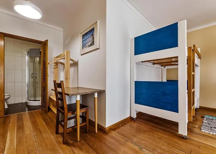 Freesurfcamp אכסניה בליאל